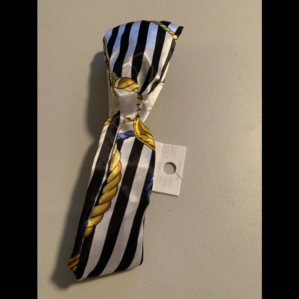 ♦️Brand New Forever 21 Head Wrap